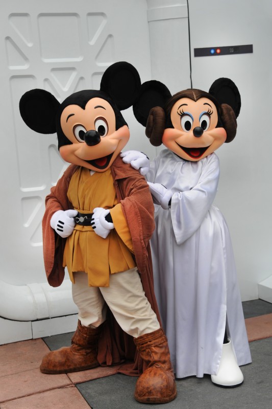 Sara's Snippets - April 23, 2014 - Making the Most of Star Wars Weekends